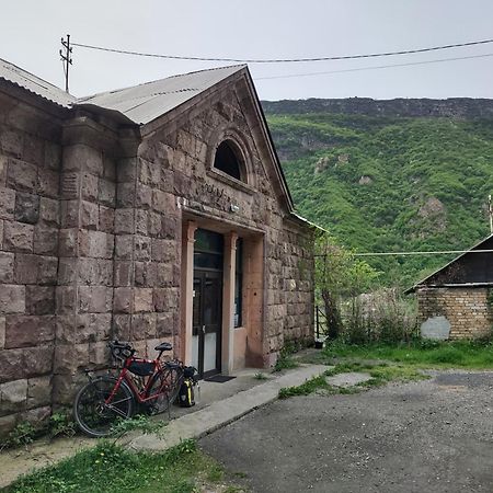 Tumanyan Bathhouse Hostel Экстерьер фото