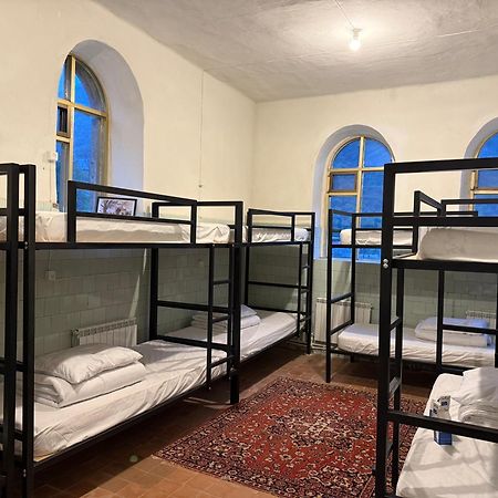Tumanyan Bathhouse Hostel Экстерьер фото