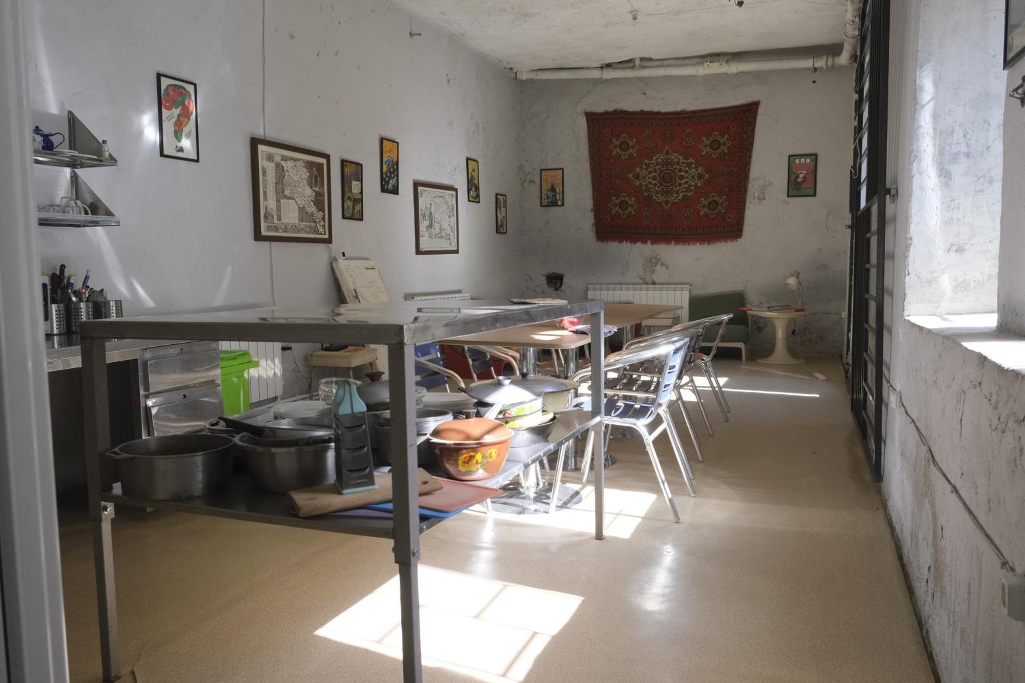 Tumanyan Bathhouse Hostel Экстерьер фото